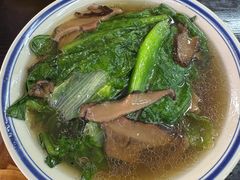 口蘑蔬菜汤-万三面馆(青龙正街太古里店)