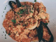 -ROAST coffee & eatery