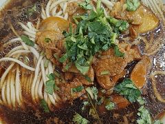 -老王四季抻面(南六东路店)