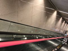 -红土地(地铁站)