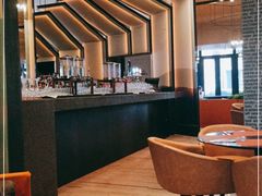 大堂-WOLFGANG PUCK KITCHEN & BAR(迪士尼小镇店)