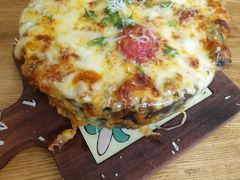 -Dragon Pizza•圆脸龙披萨·牛排餐厅