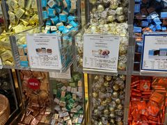 -VENCHI 闻绮(上海佛罗伦萨小镇店)