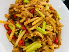 酸萝卜牛肚丝-笨罗卜浏阳菜馆(太平街店)