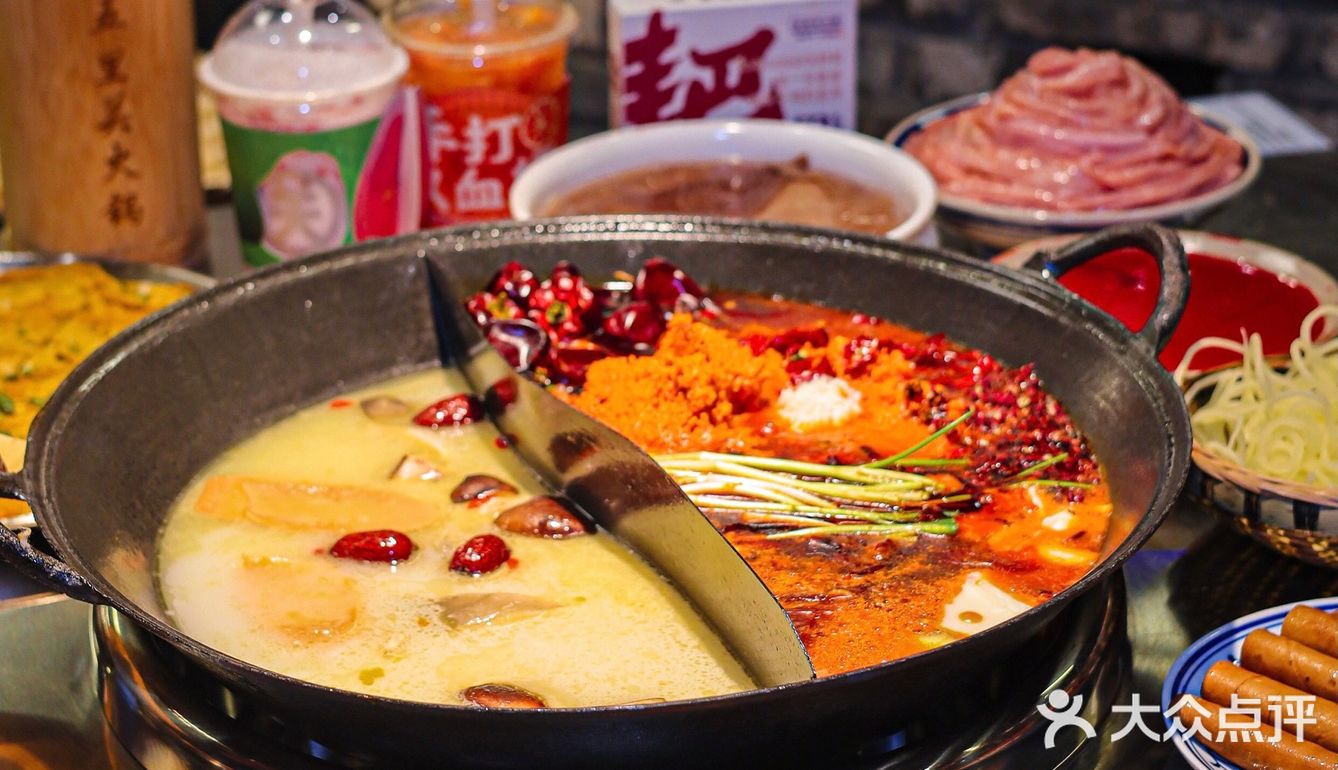 不愧是成都火锅界的顶流大佬｜现在魔都又开新店咯