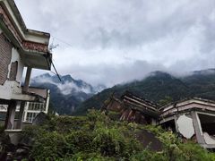 -四川汶川特大地震漩口中学遗址