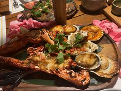 -三亚艾迪逊酒店·海滩烧烤 BARBACOA·现场乐队·浪漫晚餐·烧烤海鲜