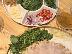 -官塘锋记鱼生·生腌·砂锅粥(牌坊街店)