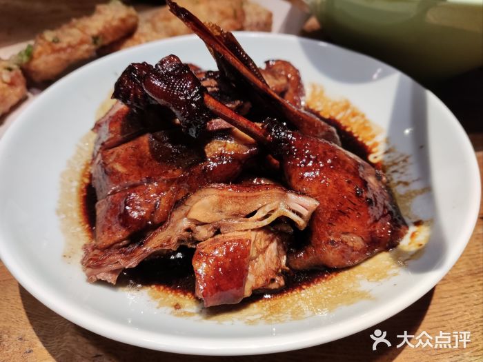 弄堂里· 江南名肴(西湖龙井路店)弄堂里的卤鸭儿图片
