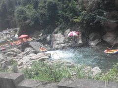 -安吉龙王山峡谷漂流