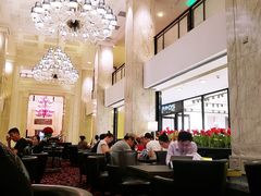 -Salon de The de Joel Robuchon(外滩18号店)