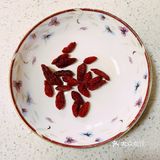 红枣花生枸杞饮