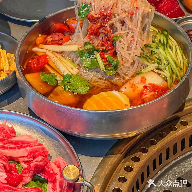 什么烤肉5点半就要排队了??