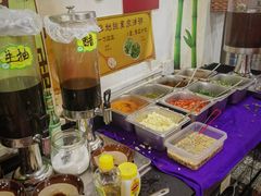 调料台-重庆故事姊妹老火锅(财经学院店)