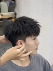 -贝勒爷专业男发