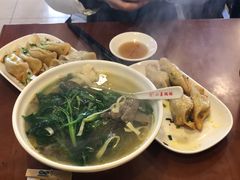 牛肉粉丝汤-小姜锅贴(凤凰街店)