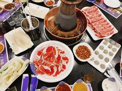 -楼外楼大刀肉传统火锅居(幸福街店)