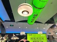 -洪氏嗨捞·广东猪肚鸡·椰子鸡火锅(西咸万象城店)