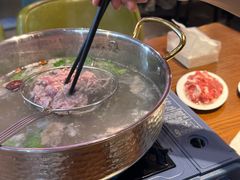 -牛满溢·自助潮汕鲜牛肉火锅(龙汇路店)