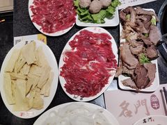 -名门潮牛·鲜牛肉海鲜火锅.烧烤自助餐厅(诚丰广场店)