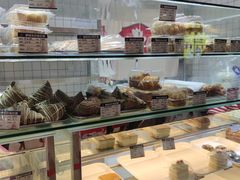 面包甜点陈列柜-白玉兰食品甜凤店(合生汇店)