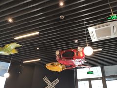 -汽车博物馆主题餐厅