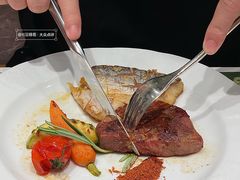 -西语·炭烧牛排(卓越中寰店)