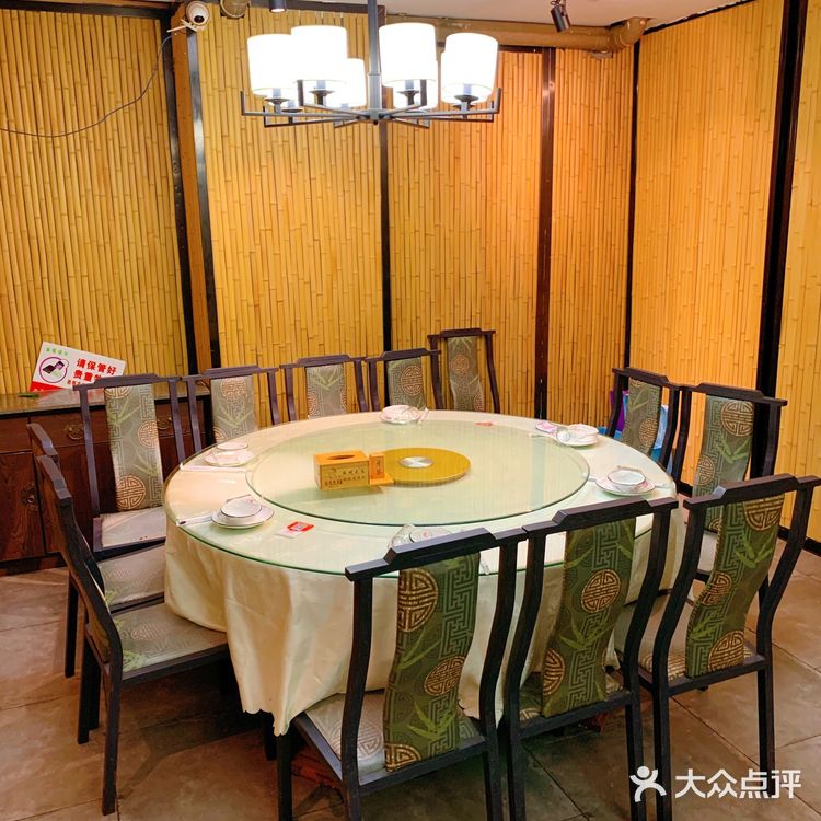 平江路旁的正宗苏帮菜馆，苏州太太