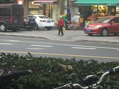 -红宝石·鲜奶小方·海派西点房(金杨店)