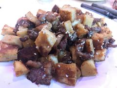 羊肉炒馕-维吾尔餐厅(宜山路店)