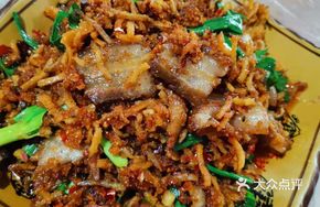 Fried Pork with Dried Chili Peppers