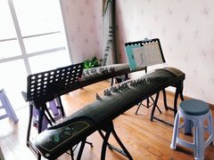 -琴芳艺所艺术培训.古筝钢琴