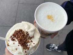幽兰拿铁-茶颜悦色(九龙仓从前慢茶叶子店)