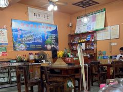 大堂-抚仙湖生态石锅鱼野生菌(告庄店)