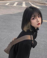 -AYO SALON