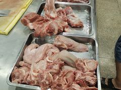 -标记美食新鲜猪杂(兴南大道店)