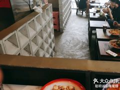 -方铲铲·成都板凳面(滨江银泰店)