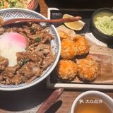 白石の深夜食堂的蒲烧鳗鱼饭，简直绝了！🤤

