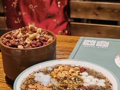 -八月美食小馆(银泰城总店)
