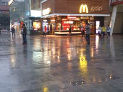-麦当劳(新世纪环球中心店)