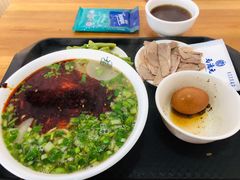 -马德元纯汤牛肉面(太奥广场店)