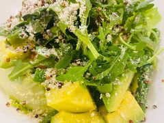 藜麦牛油果蔬菜沙拉-BONAZZA 意大利餐厅
