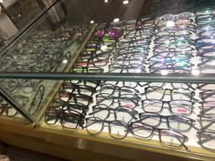 -三叶眼镜城批发市场(上海火车站店)