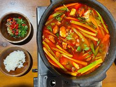 -黔有有贵州酸汤夺夺粉火锅(五味十字店)