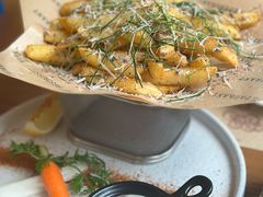 -Mark&Mars Restaurant