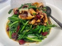 -万龙洲海鲜(大兴绿地缤纷城店)