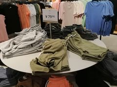 -H&M(华润万象城店)