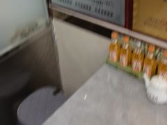 -八毛凉皮总店(西小路店)