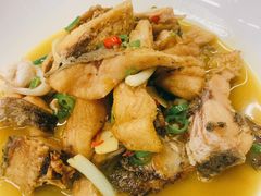 黄焖草鱼-新李记 · 口味菜馆(南郊公园店)