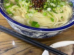 -陇上全荟兰州传统牛肉面(延吉路店)